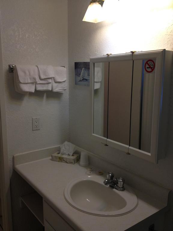 La Villa MotelOkanagan Falls エクステリア 写真